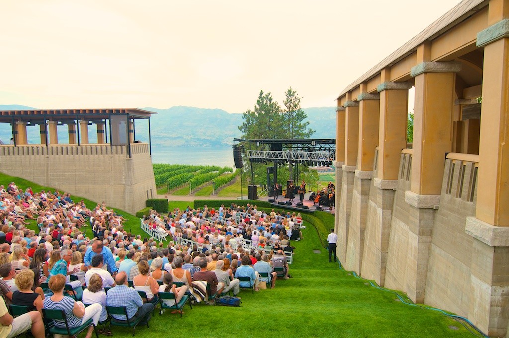 Lyle Lovett at Mission Hill