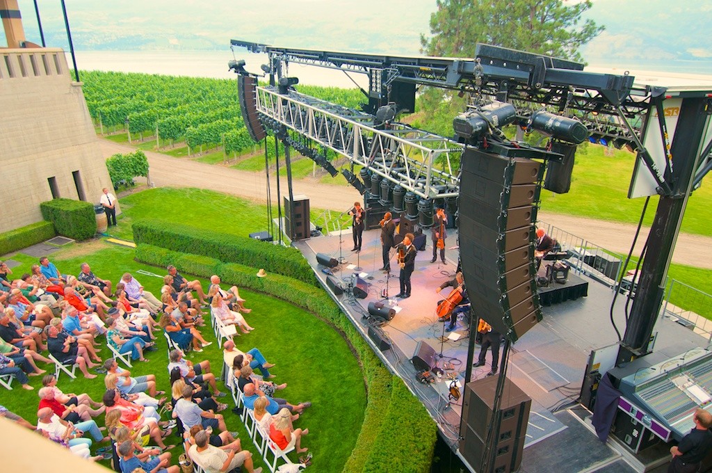 Lyle Lovett at Mission Hill