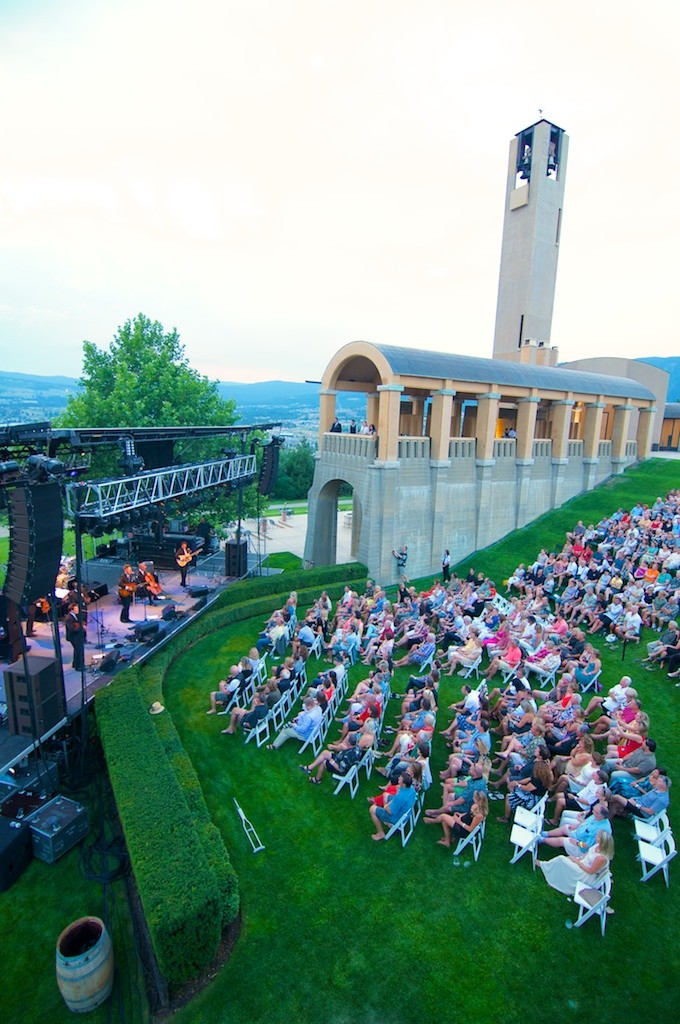 Lyle Lovett at Mission Hill
